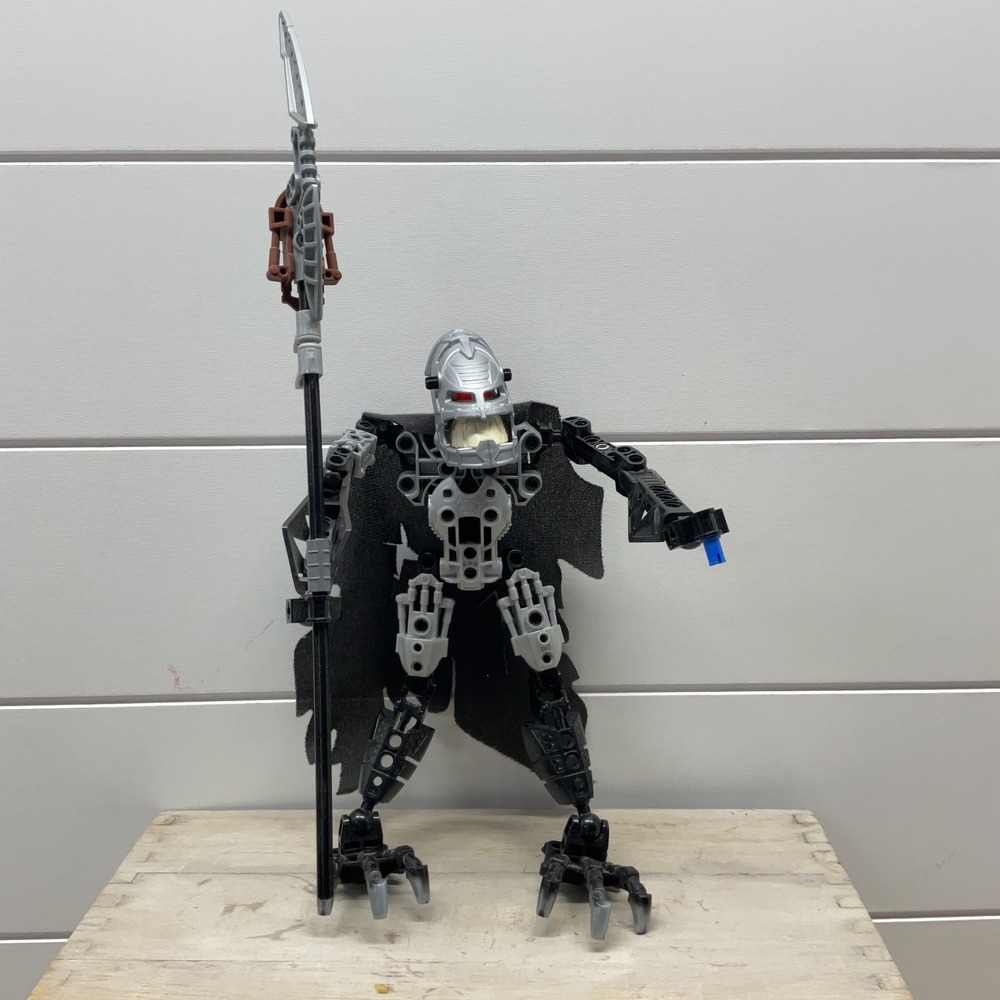 LEGO Bionicle Vezon Action Figure Silver Mask Black Cape Staff 2006